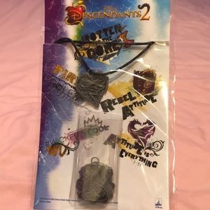 Descendants 2 collectible necklace with charms